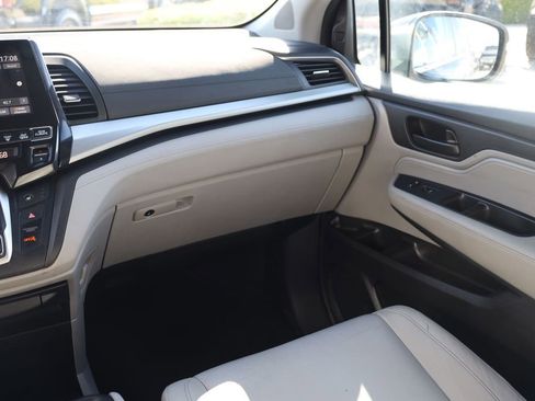 Used 2019 Honda Odyssey EX-L image 19