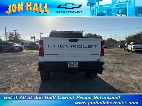 New 2026 Chevrolet Silverado 1500 Custom Trail Boss w/ Turbomax Blackout Package image 9