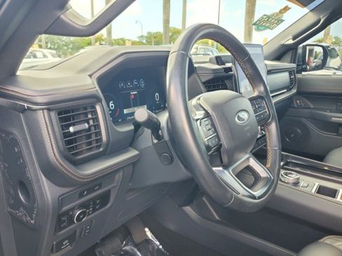 Certified 2024 Ford Expedition Max Platinum RWD image 10