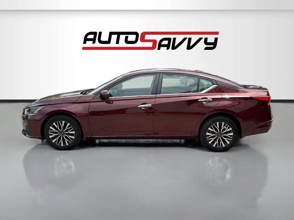 Used 2023 Nissan Altima 2.5 SV AWD/4WD image 4