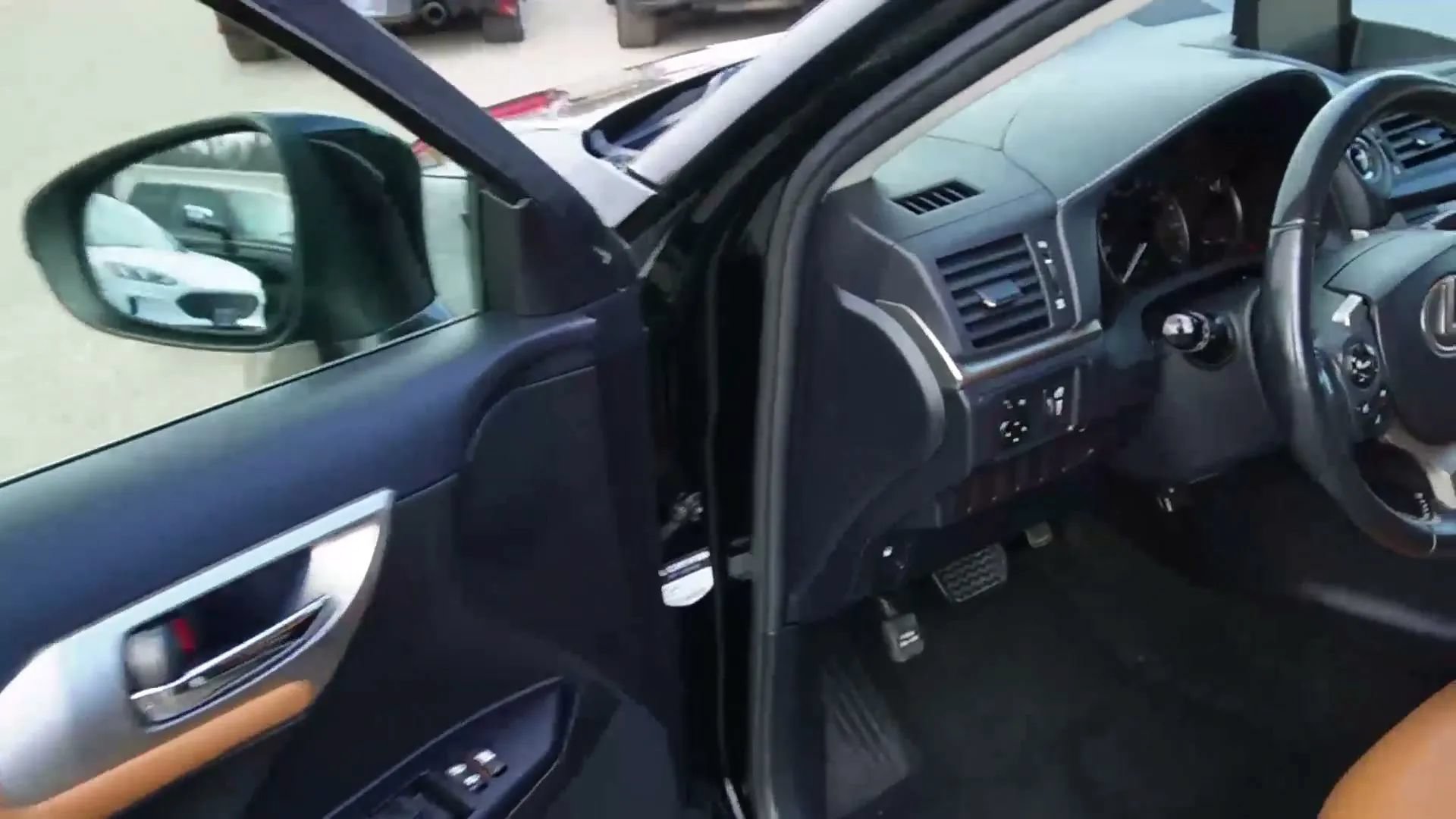 Used 2015 Lexus CT 200h w/ Navigation Package FWD image 58