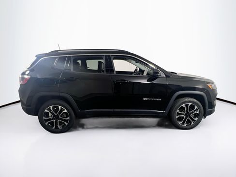 Used 2022 Jeep Compass Limited AWD/4WD image 4