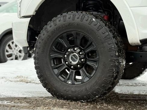 Certified 2022 Ford F250 Platinum w/ Tremor Off-Road Package image 52