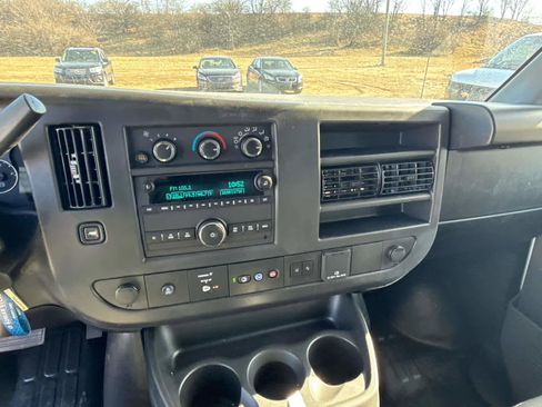 New 2025 GMC Savana 2500 Work Van w/ Driver Convenience Package image 20