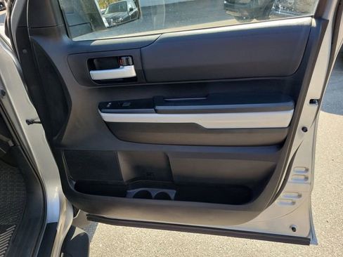 Used 2021 Toyota Tundra SR5 w/ SR5 Upgrade Package image 31