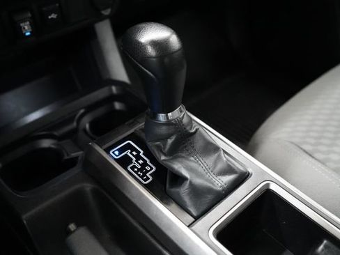 Used 2023 Toyota Tacoma SR5 AWD/4WD image 34