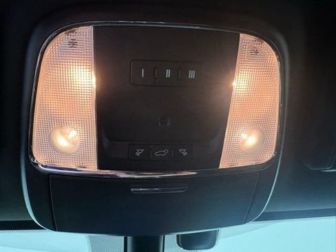Certified 2018 Jeep Grand Cherokee Altitude AWD/4WD image 27