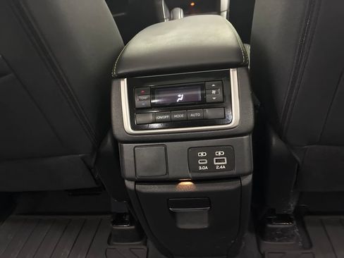 Certified 2024 Subaru Ascent Onyx Edition AWD/4WD image 28