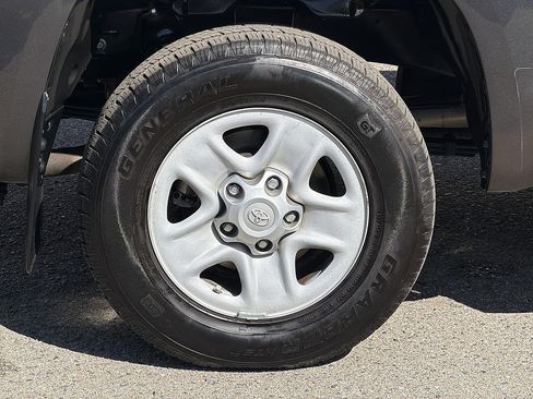 Used 2021 Toyota Tundra SR5 AWD/4WD image 30