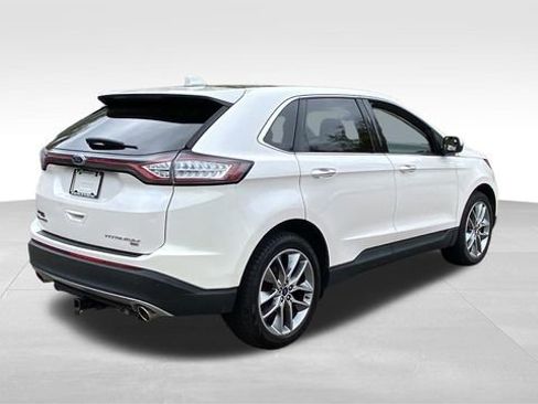 Used 2018 Ford Edge Titanium w/ Equipment Group 301A AWD/4WD image 9