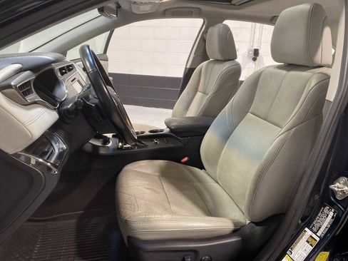 Used 2016 Toyota Avalon XLE Plus image 11