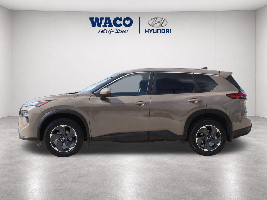 Used 2024 Nissan Rogue SV FWD image 4