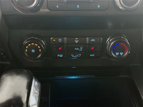 Used 2019 Ford F150 XLT w/ Equipment Group 302A Luxury image 18