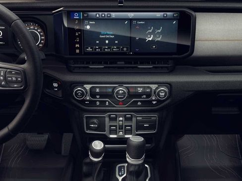 New 2026 Jeep Gladiator Sport AWD/4WD image 13