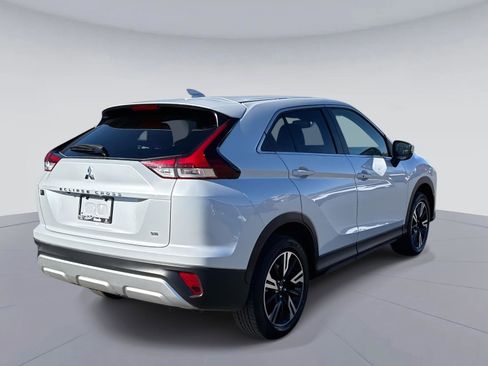 Used 2024 Mitsubishi Eclipse Cross SE image 4