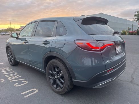 Used 2023 Honda HR-V Sport image 5