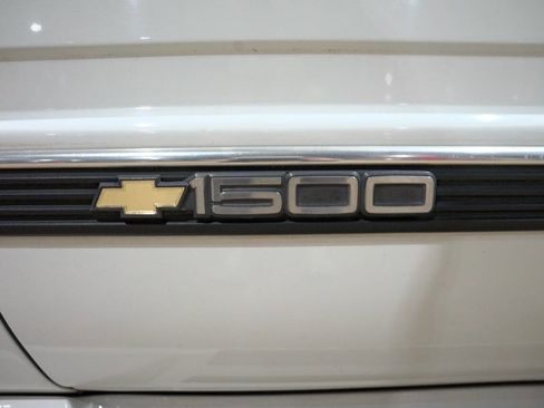 Used 1996 Chevrolet Tahoe 4WD image 22