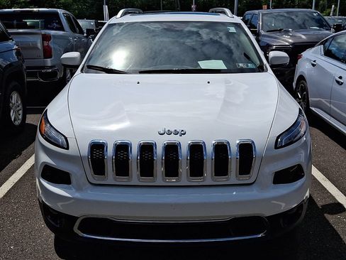 Used 2015 Jeep Cherokee Limited w/ Luxury Group AWD/4WD image 3