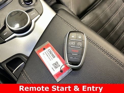 Used 2018 Alfa Romeo Stelvio Ti Sport image 6