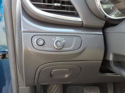 Used 2020 Buick Encore Preferred w/ Safety Package image 12