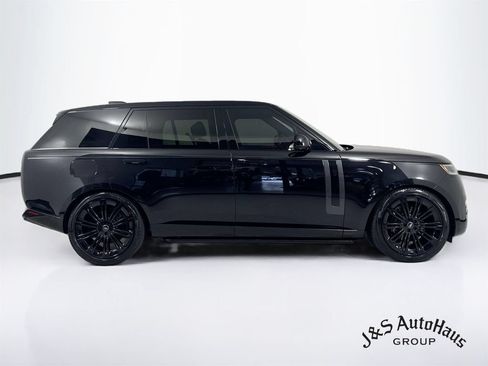 Used 2024 Land Rover Range Rover Long Wheelbase SE AWD/4WD image 8