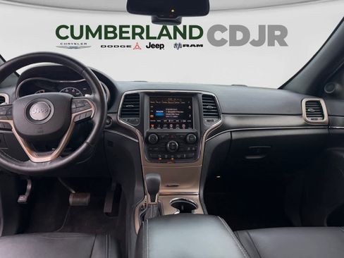Used 2016 Jeep Grand Cherokee Limited w/ Luxury Group II AWD/4WD image 13