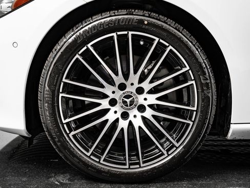 Used 2024 Mercedes-Benz C 300 4MATIC Sedan image 13