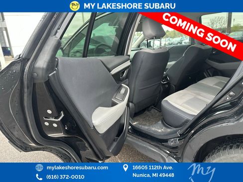 Used 2023 Subaru Outback Premium image 12