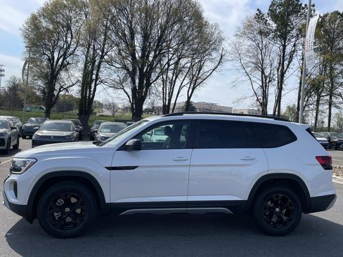 New 2026 Volkswagen Atlas Peak Edition AWD/4WD image 4