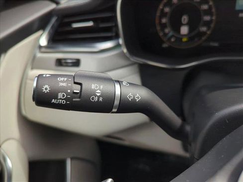 New 2025 Jaguar F-PACE R-Dynamic S image 24