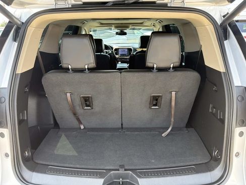 Used 2018 GMC Acadia Denali w/ Technology Package FWD image 12