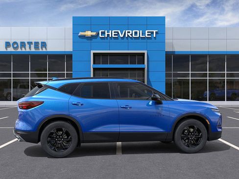 New 2025 Chevrolet Blazer LT w/ Convenience Package image 5