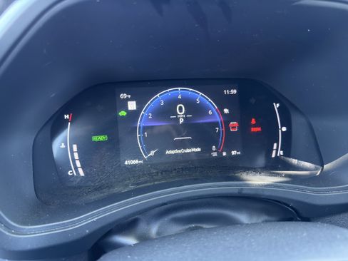 Used 2024 Toyota Grand Highlander AWD Hybrid image 26