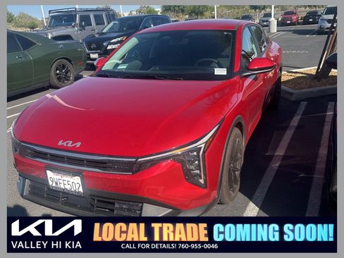 Certified 2025 Kia K4 FWD image 1