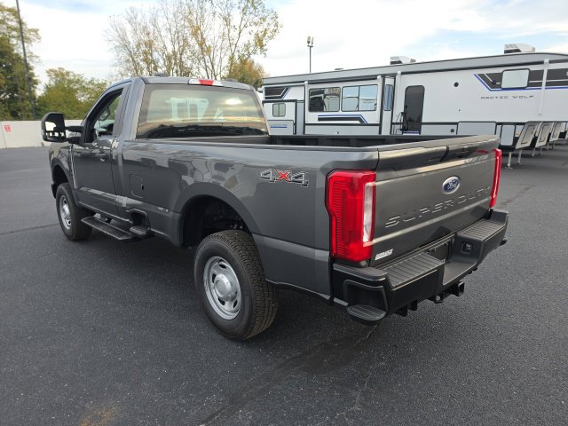 Used 2026 Ford F250 XL w/ Snow Plow/Camper Package AWD/4WD image 4