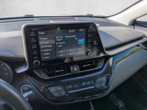 Used 2020 Toyota C-HR Limited image 12