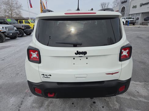 Certified 2023 Jeep Renegade Trailhawk AWD/4WD image 5