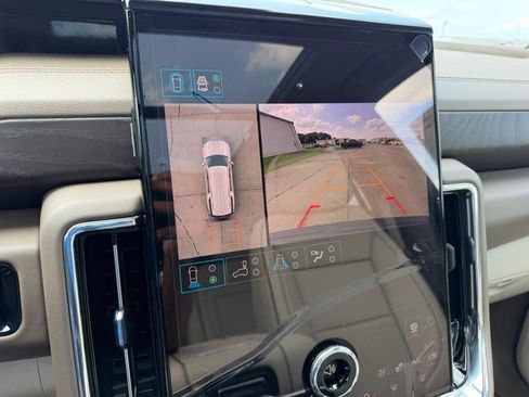 New 2026 GMC Yukon XL Denali w/ Sun & Power Step Package AWD/4WD image 24