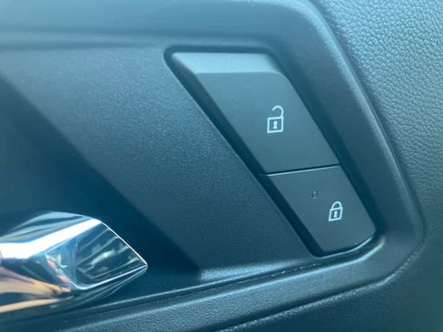 New 2026 GMC Canyon Elevation w/ Convenience Package RWD image 12