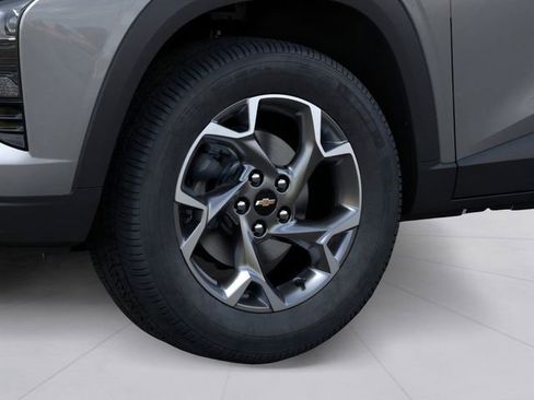 New 2026 Chevrolet Trax LT w/ Sunroof Package image 9
