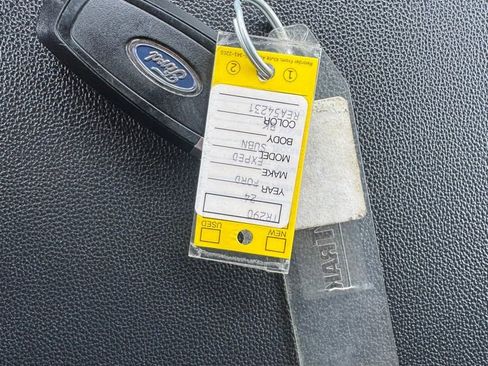 Used 2024 Ford Expedition XLT AWD/4WD image 14