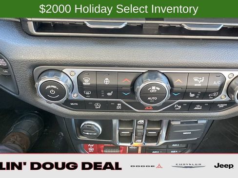 New 2025 Jeep Gladiator Willys image 24