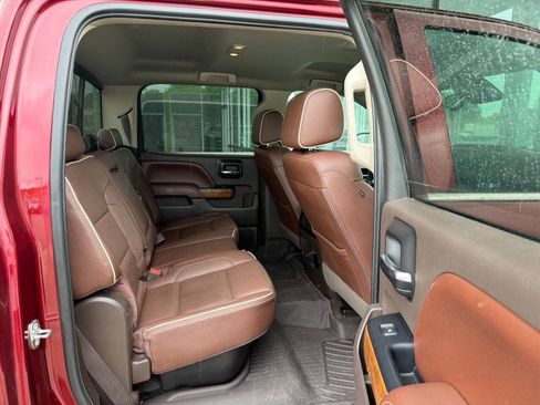 Used 2016 Chevrolet Silverado 1500 High Country w/ High Country Premium Package AWD/4WD image 14