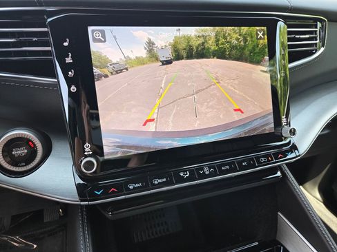 New 2026 Jeep Grand Wagoneer L Limited AWD/4WD image 9