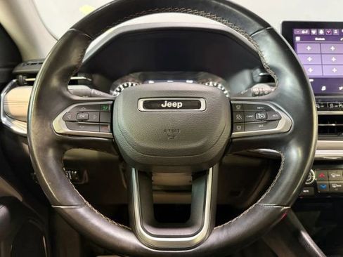 Used 2022 Jeep Compass Limited AWD/4WD image 12