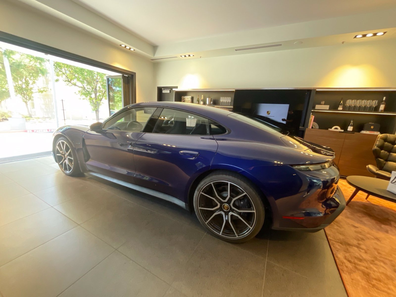 Certified 2024 Porsche Taycan w/ Premium Package RWD image 7