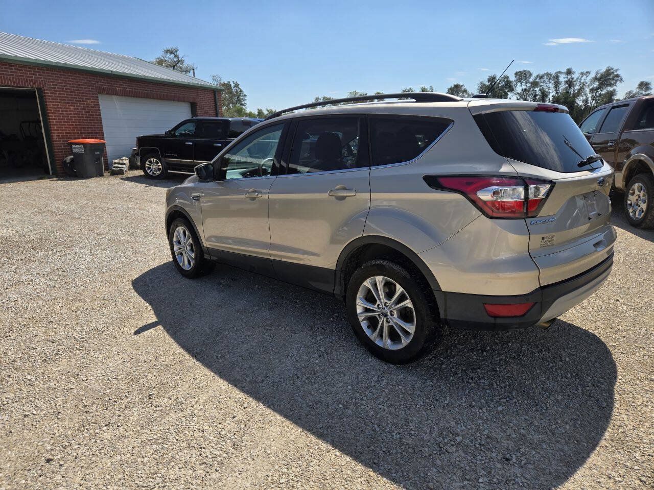 Used 2017 Ford Escape SE w/ Equipment Group 201A AWD/4WD image 6