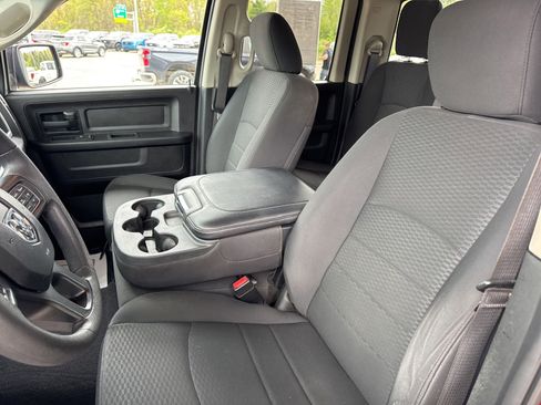 Used 2019 RAM 1500 Express w/ Express Value Package AWD/4WD image 23