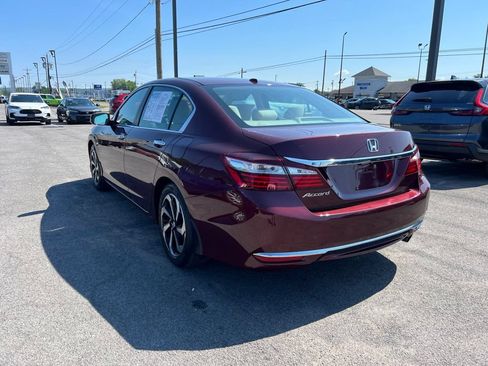 Used 2016 Honda Accord EX image 3