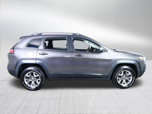 Used 2019 Jeep Cherokee Trailhawk AWD/4WD image 8